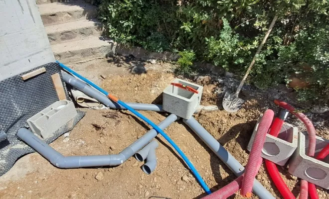 Pose de canalisations de toilettes aux Issambres, Sainte-Maxime, LVTP Terrassement